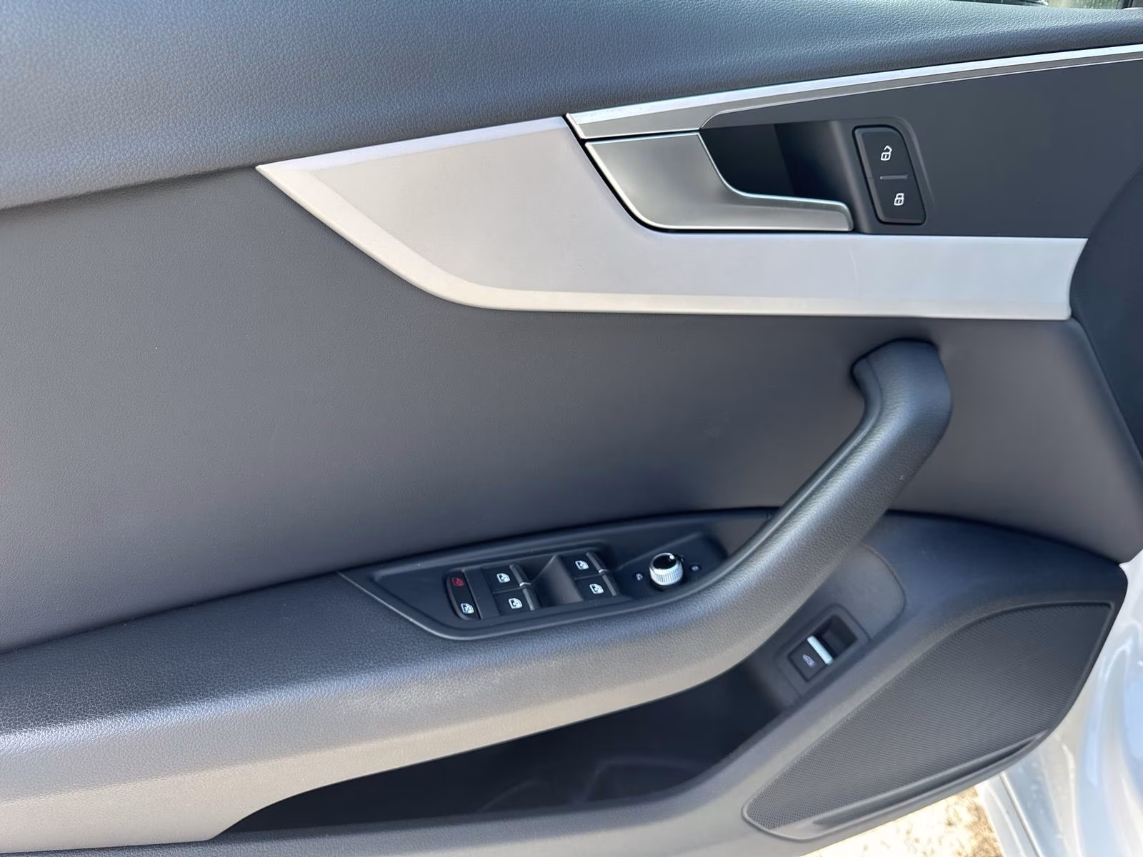 Avant 40 TDI qu S line MATRIX Navi+ ACC 19"