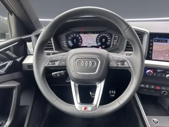 Sportback 40 TFSI S line Navi ACC PDC SHZ 17"