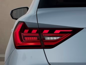 Sportback 40 TFSI S line Navi PDC ACC SHZ 17"