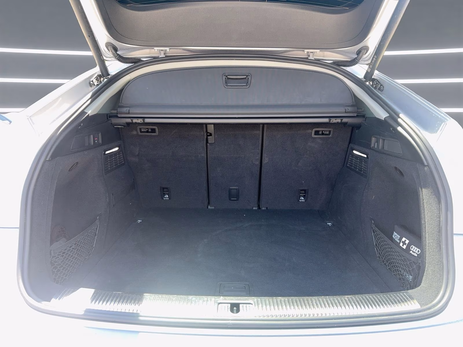 Sportback 40 TDI qu advanced MATRIX AHK 360°