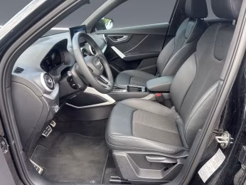 Audi Q2 40 TFSI qu S line MATRIX S-Sitz Kam. AHK 18"