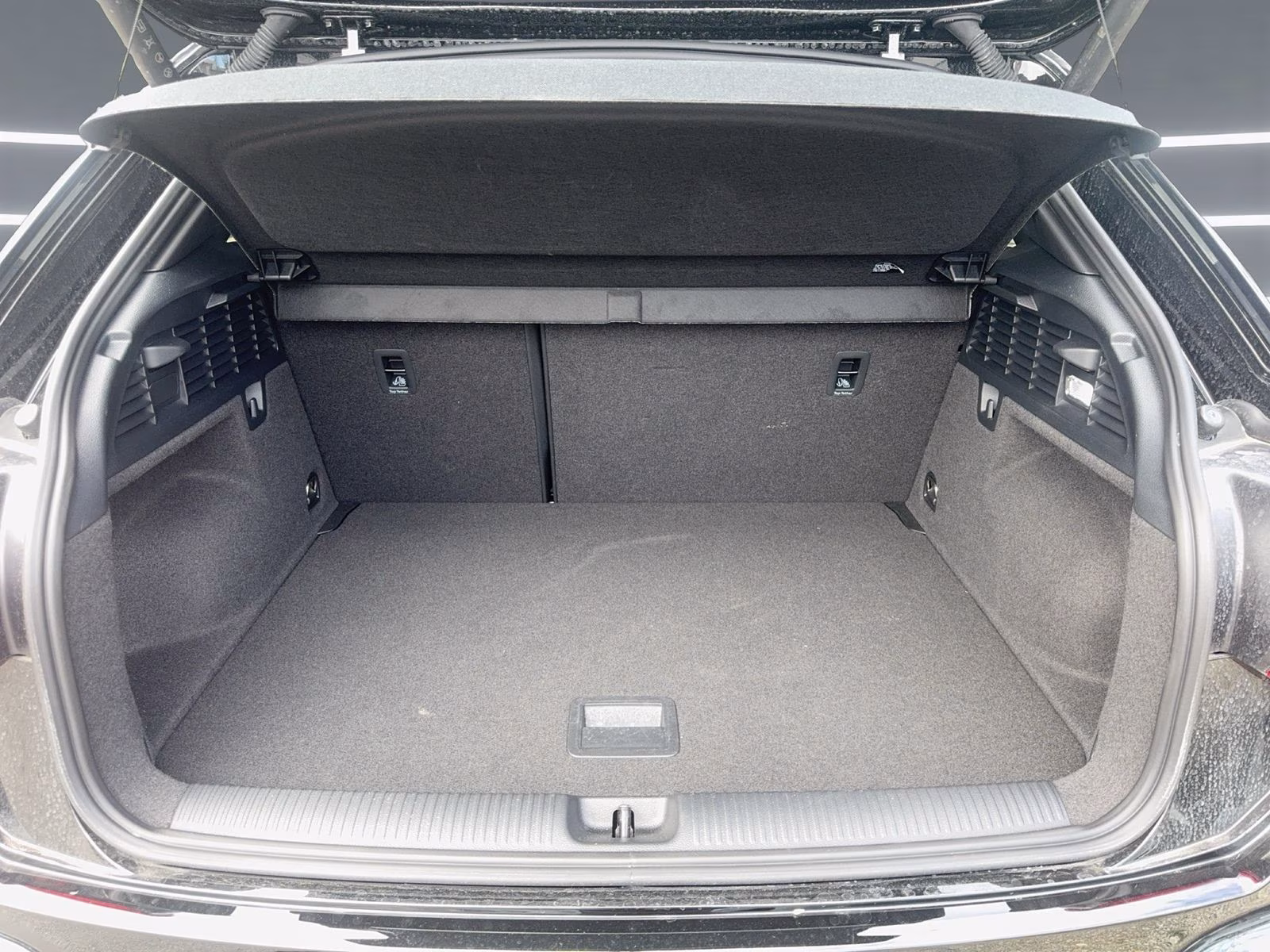 Audi Q2 40 TFSI qu S line MATRIX S-Sitz Kam. AHK 18"