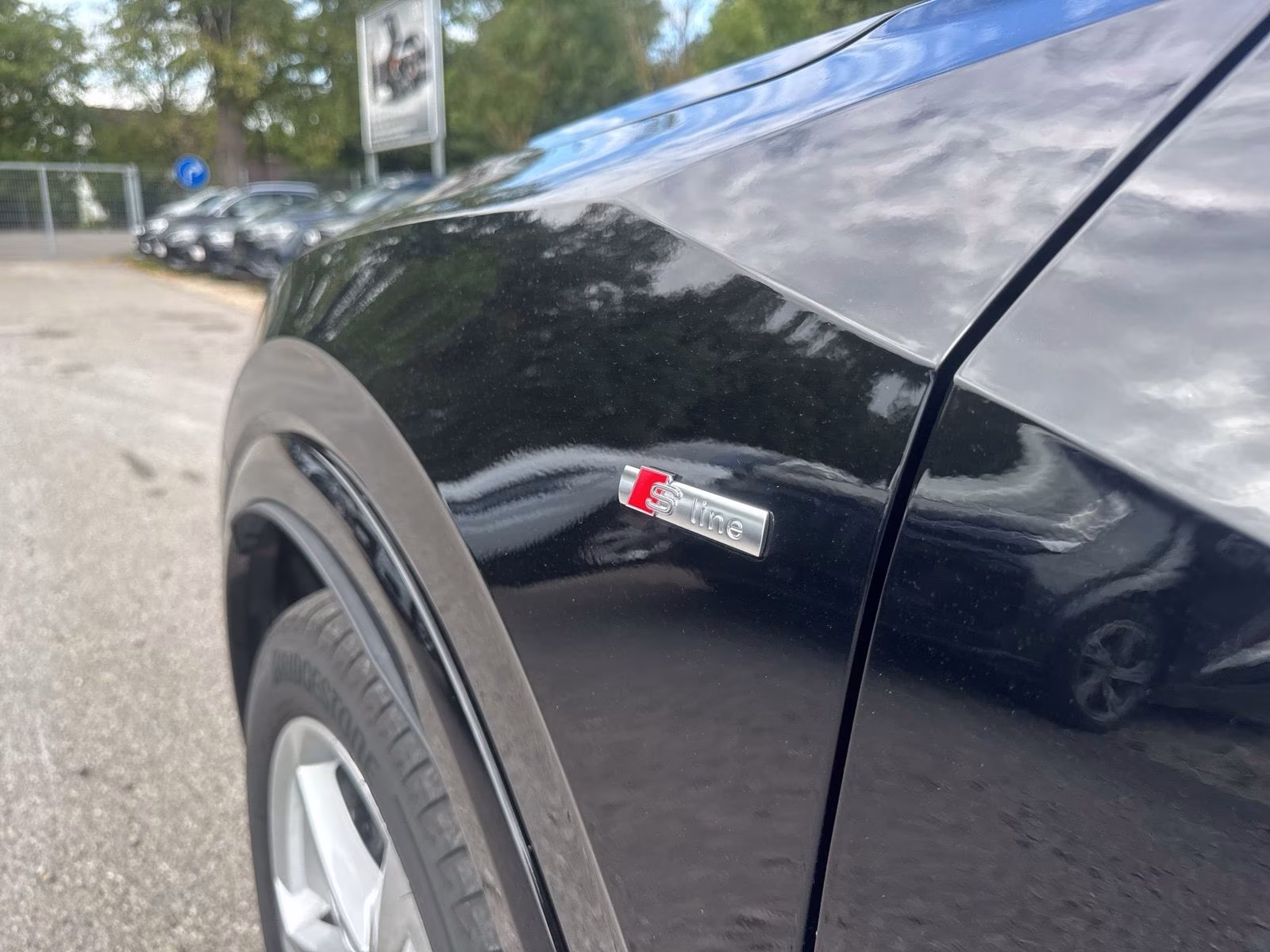 Audi Q2 40 TFSI qu S line MATRIX S-Sitz Kam. AHK 18"