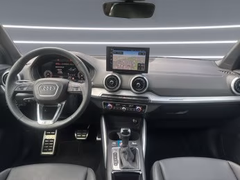 Audi Q2 40 TFSI qu S line MATRIX S-Sitz Kam. AHK 18"