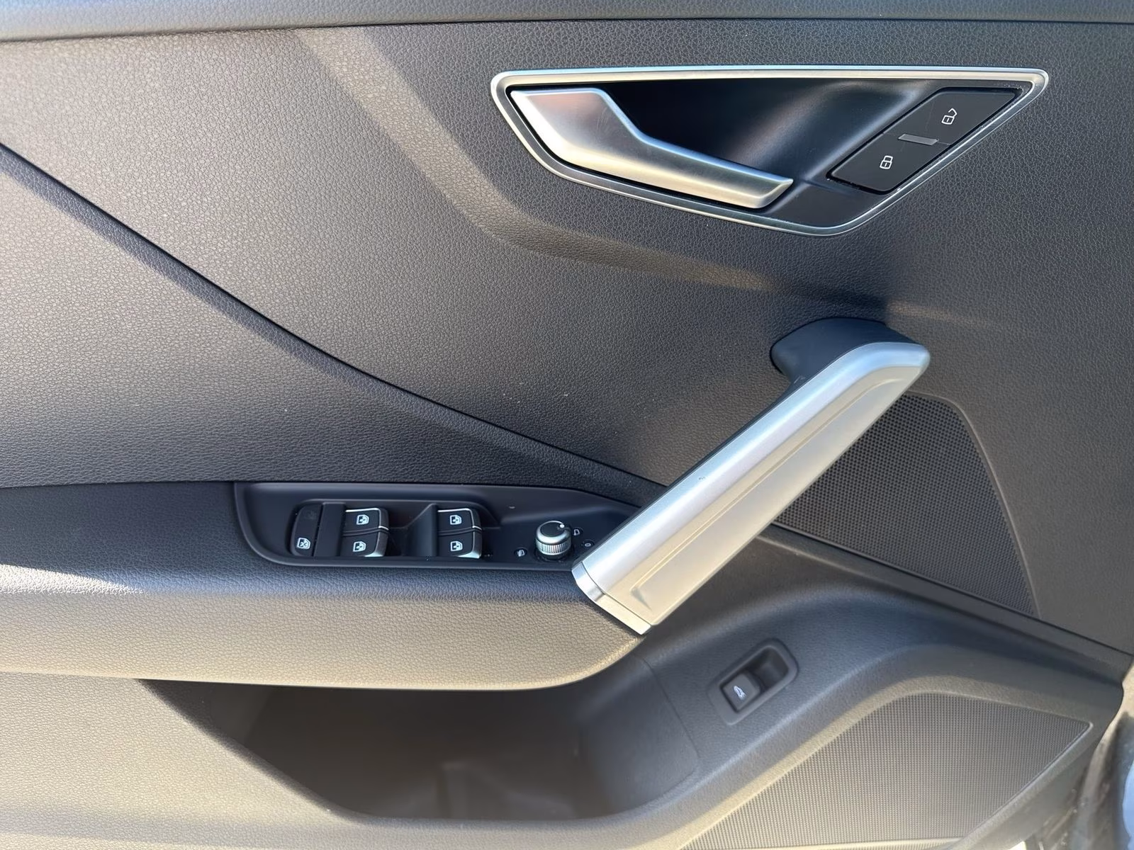 Audi Q2 35 TDI advanced Navi+ Kam Virtual Optik-Schw.