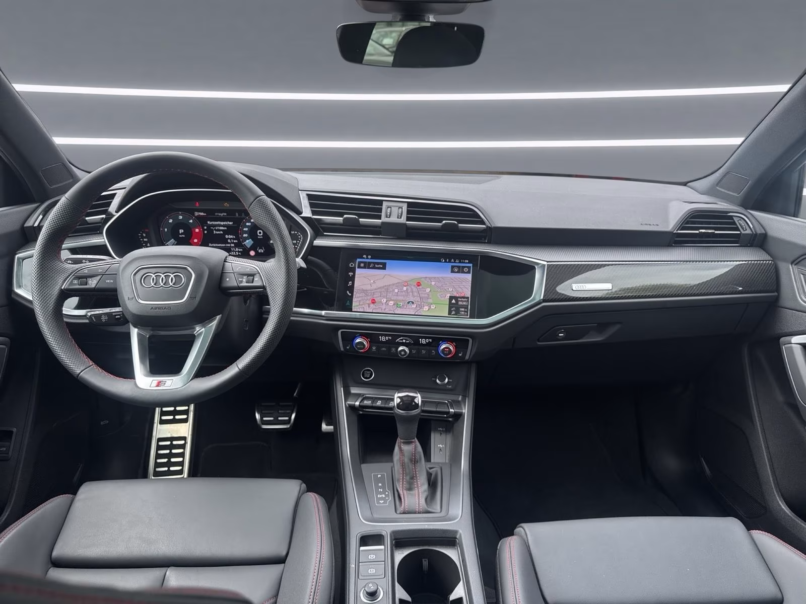 35 TDI S line AHK PANO LED Kamera Navi+ 19"