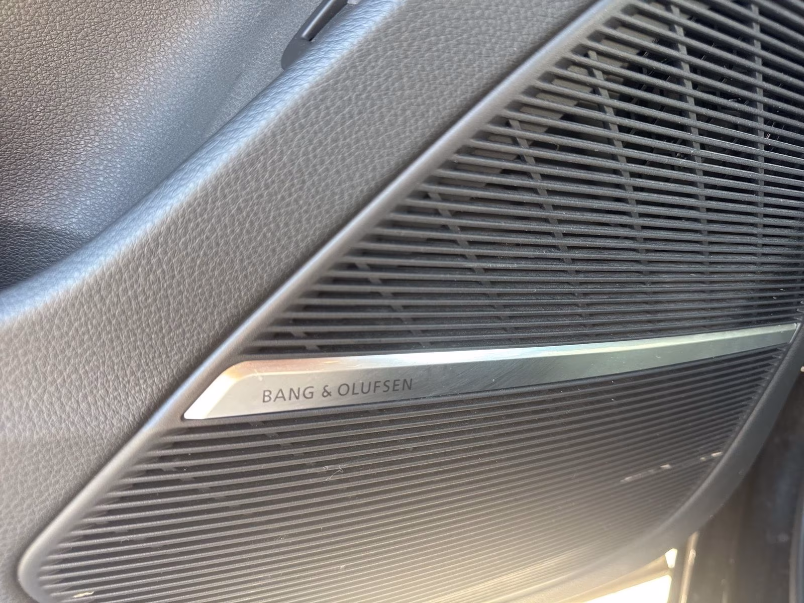 55 TFSI qu S line Luft AHK PANO HuD B&amp;O 22"
