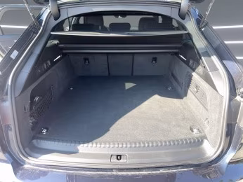Avant 50 TFSI e qu advanced MATRIX AHK PANO