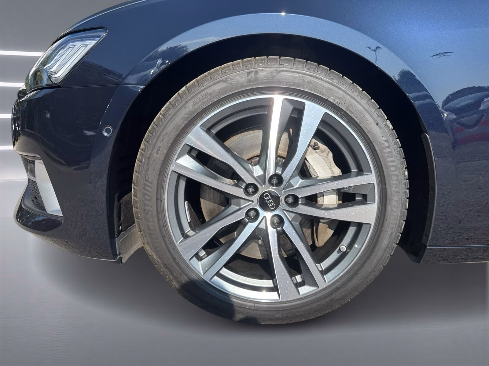 Avant 50 TFSI e qu advanced MATRIX AHK PANO