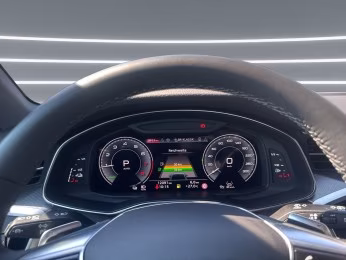 Avant 50 TFSI e qu advanced AHK HD-MATRIX 19"