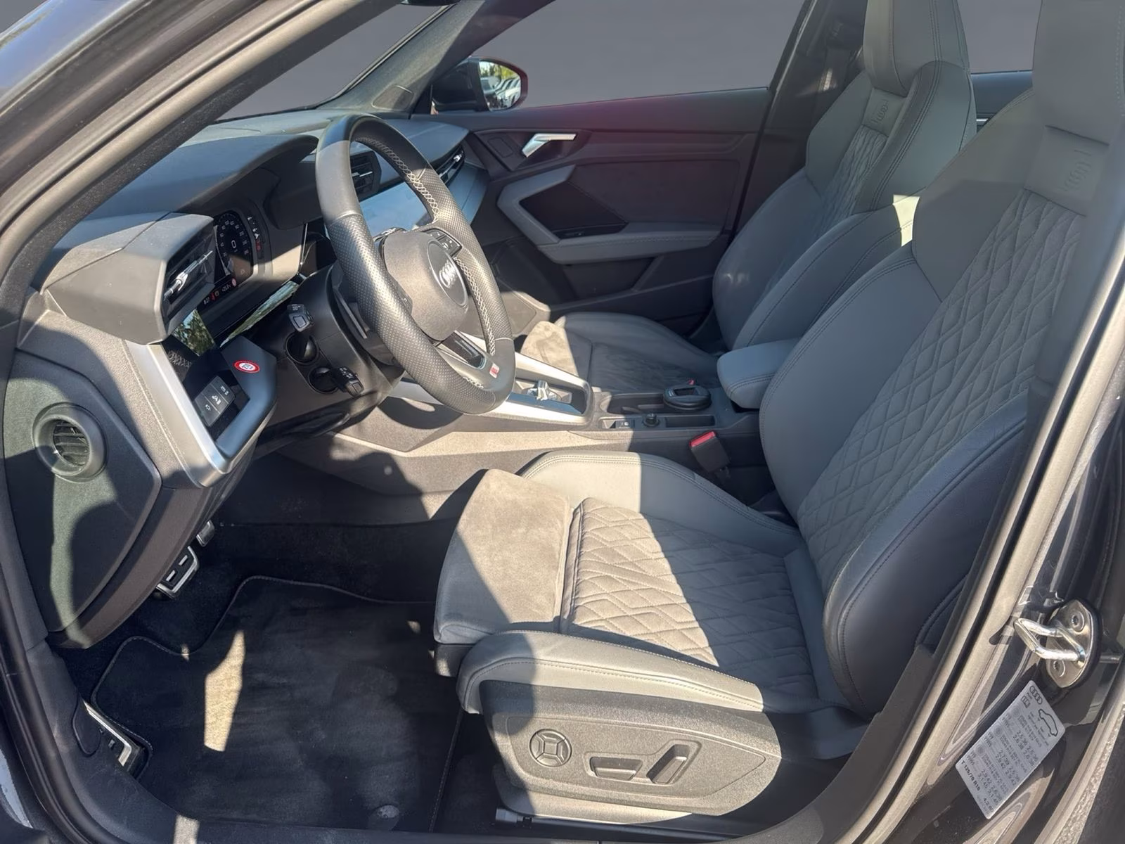 Sportback 40 TDI qu advanced LED AHK STHZG