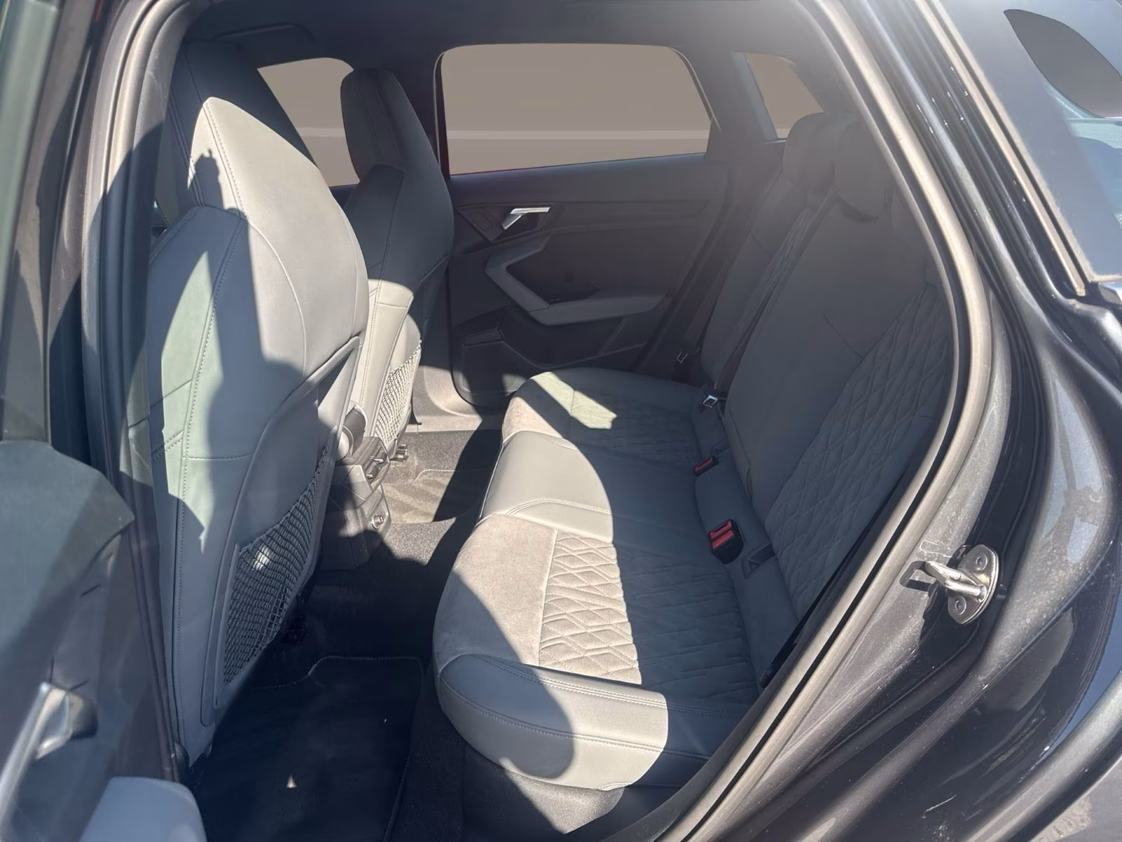 Sportback 40 TDI qu advanced LED AHK STHZG