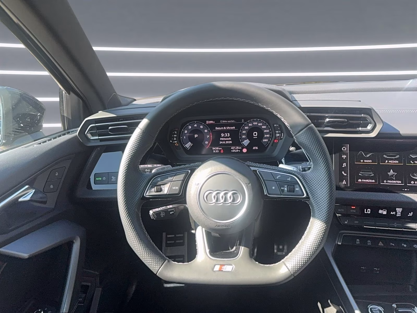allstreet 35 TFSI S line MATRIX PDC+ SHZ 17"