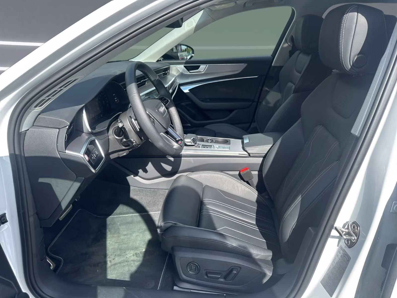 Avant 55 TFSI e qu S line HD-MATRIX Pano AHK