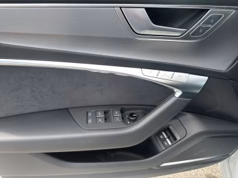 Avant 55 TFSI e qu S line HD-MATRIX Pano AHK