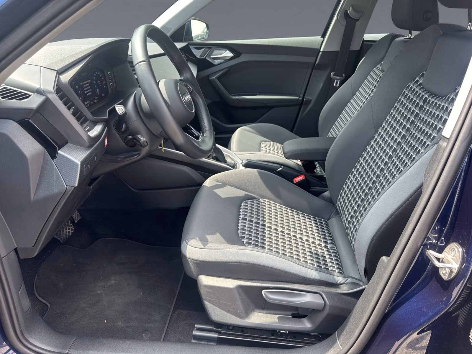 allstreet 30 TFSI S tronic SHZ Carplay PDC+