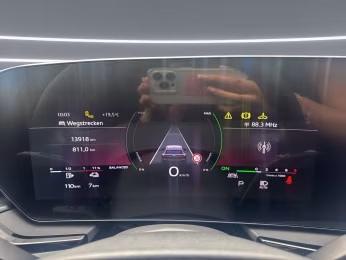 Avant e-hybrid qu edition one Tech pro MATRIX