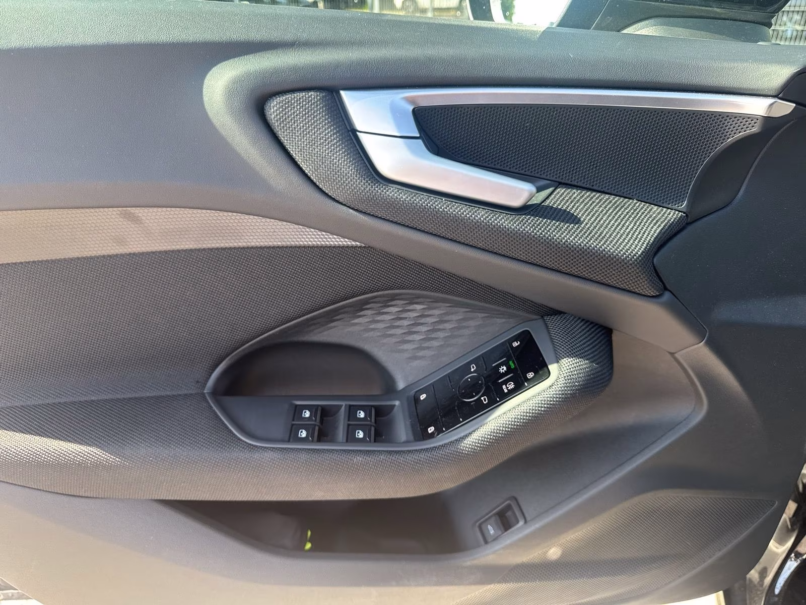Avant TFSI LED PDC+ KAMERA ACC Carplay 17"