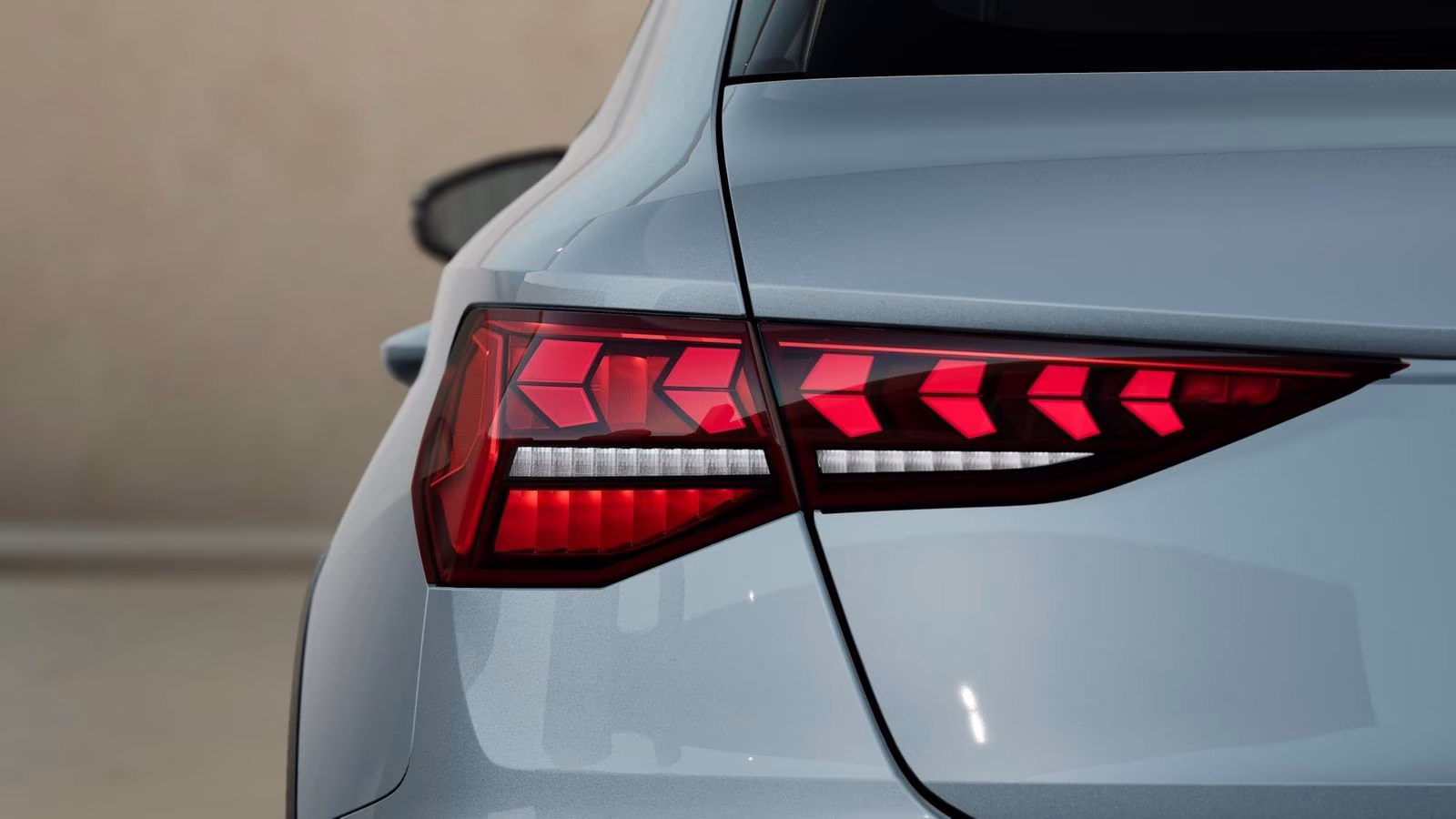 allstreet TFSI e LED KAMERA HuD ACC NAV SONOS