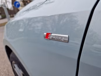 Sportback 30 TFSI S line LED Optik-schw+ PDC+