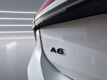 Audi A6 Avant TFSI qu S line Tech+ MATRIX Pano AHK