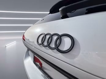 Audi A6 Avant TFSI qu S line Tech+ MATRIX Pano AHK