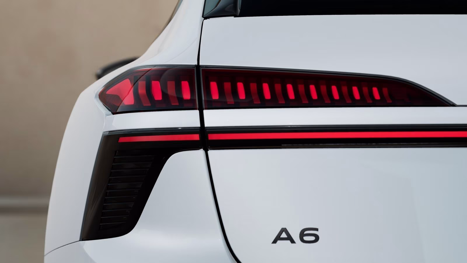 Avant TDI qu S line Tech+ AHK MATRIX PANO B&amp;O