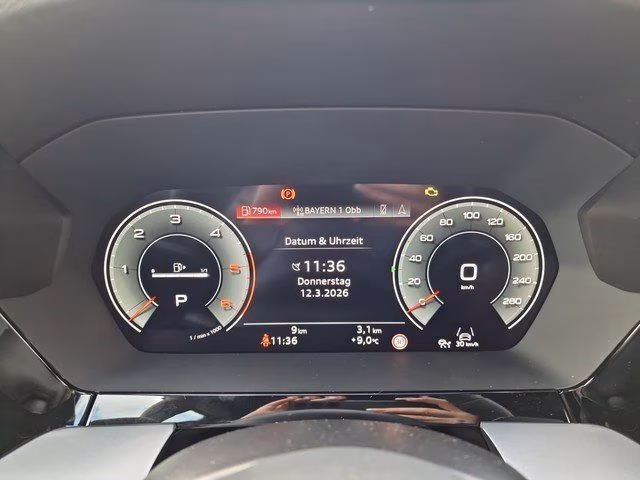 Audi A3 Limousine TDI S line LED AHK ACC KAMERA PDC+