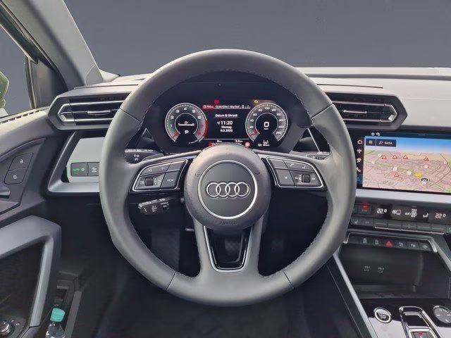 Audi A3 Limousine TFSI S line AHK LED PDC+ ACC Kamera