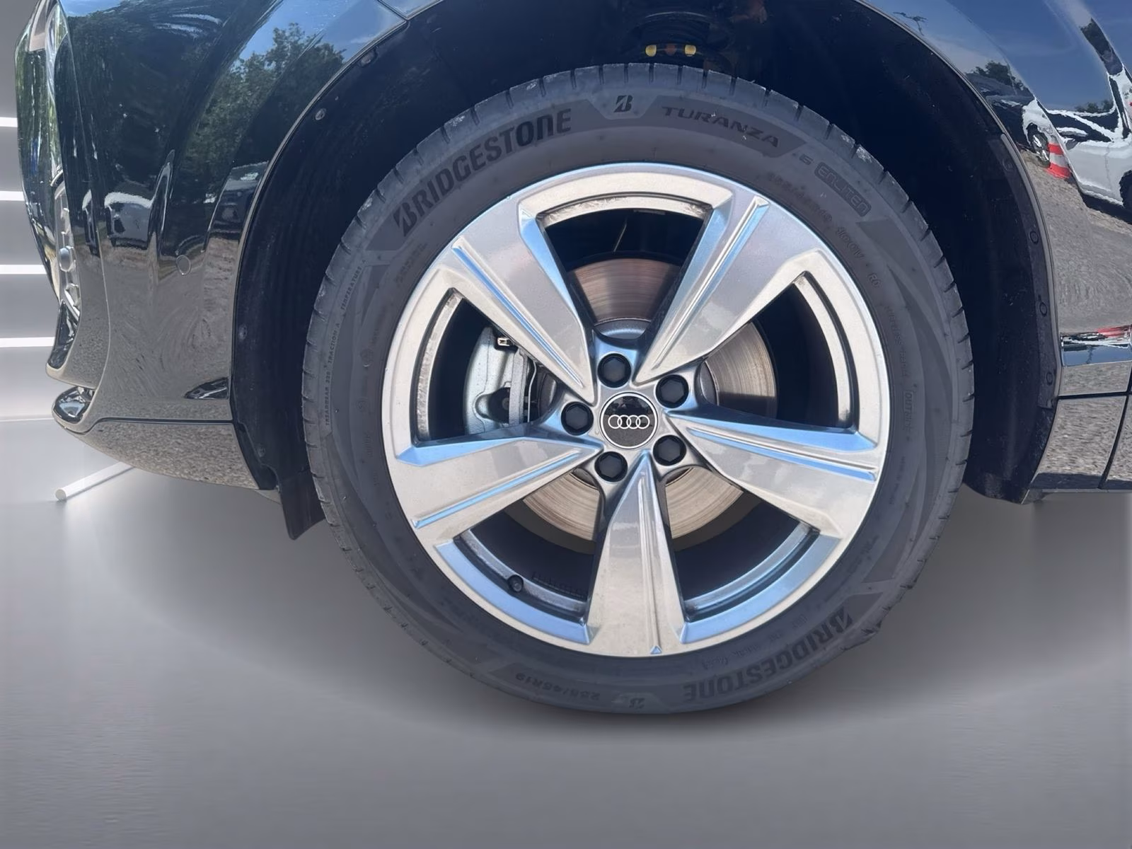 Audi Q3 Sportback TDI S line Tech+ Kamera PDC LED 19"