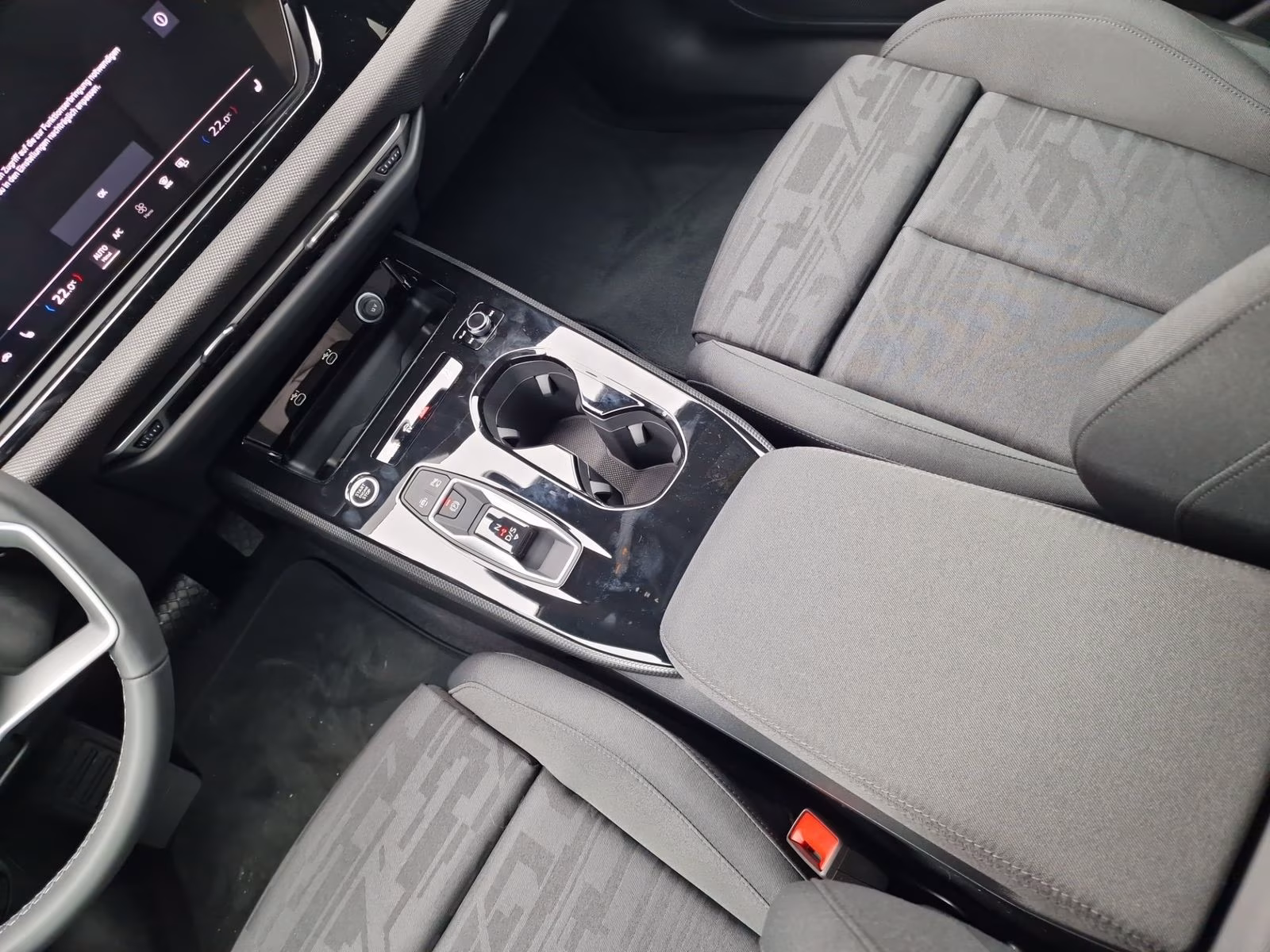 Avant e-hybrid qu Tech Kamera LED+ PDC+ 19"