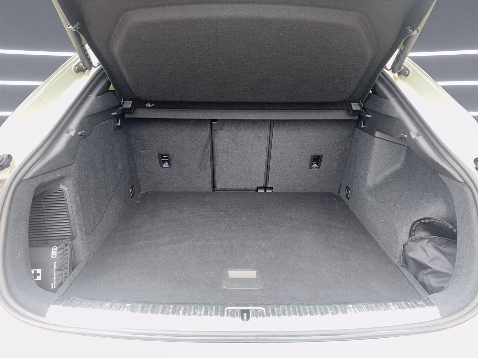 Sportback 45 TFSI e S line MATRIX AHK KAMERA