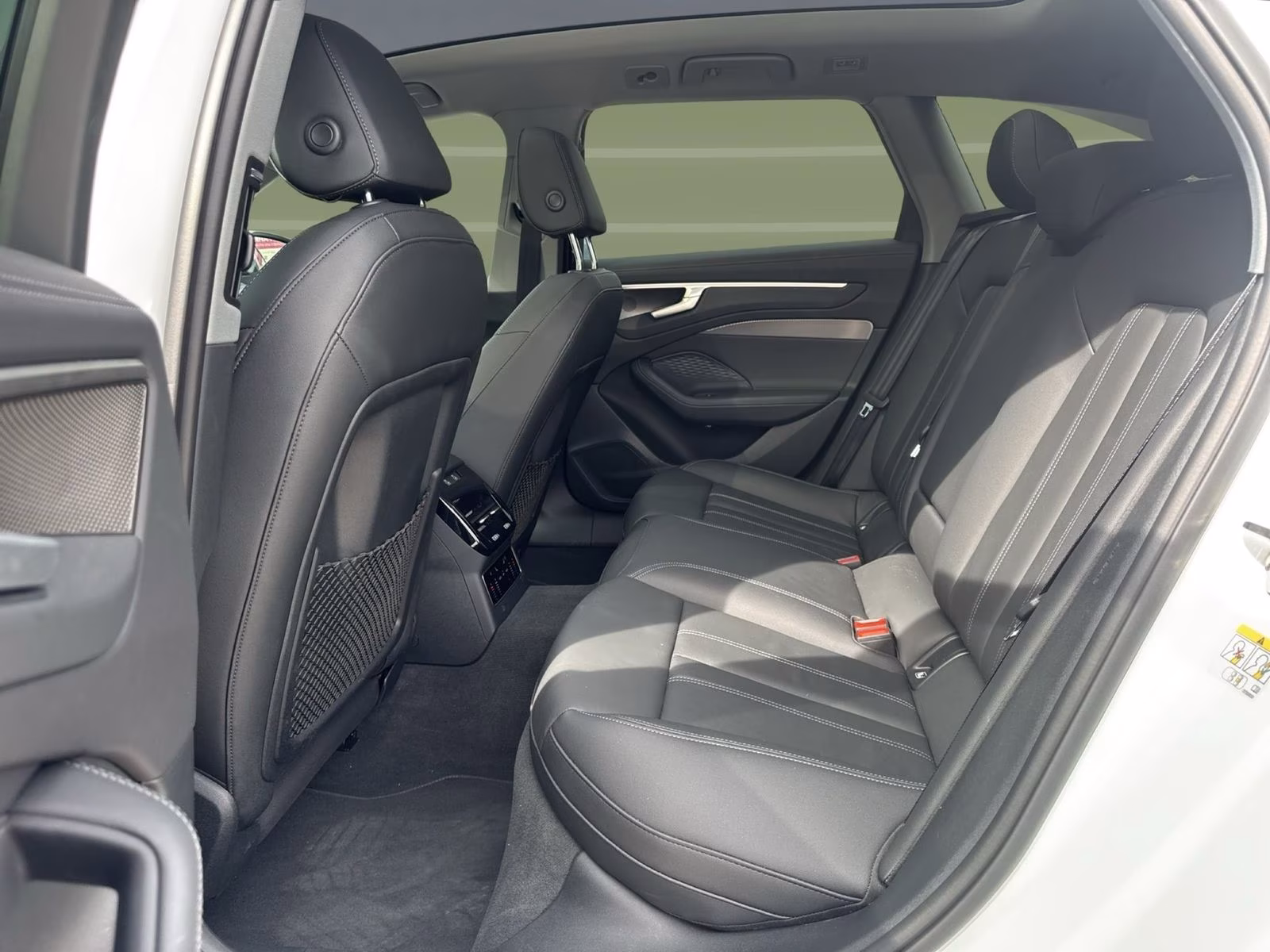 Audi A6 Avant TDI qu S line Tech+ AHK PANO B&amp;O MATRIX
