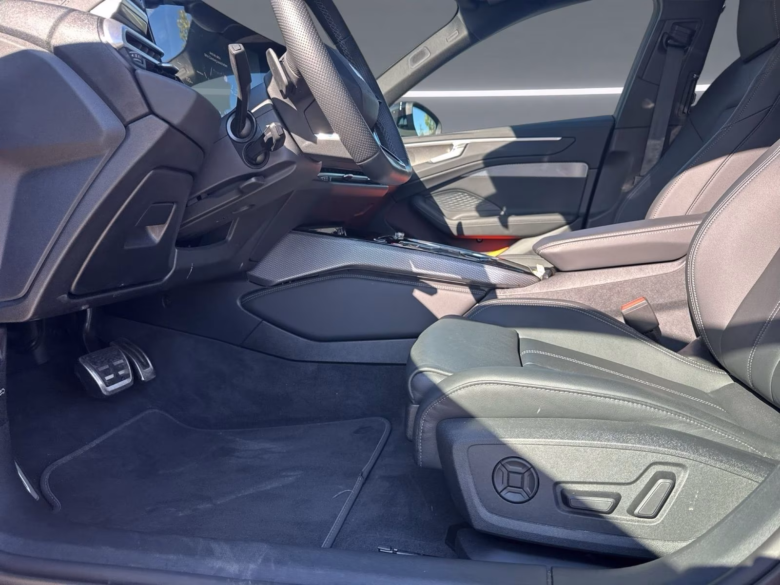 Audi A6 Avant TFSI qu S line Tech+ MATRIX AHK PANO