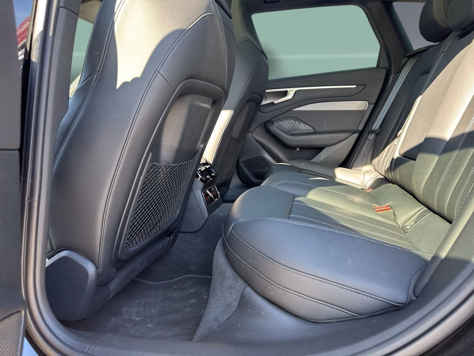 Audi A6 Avant TFSI qu S line Tech+ MATRIX AHK PANO