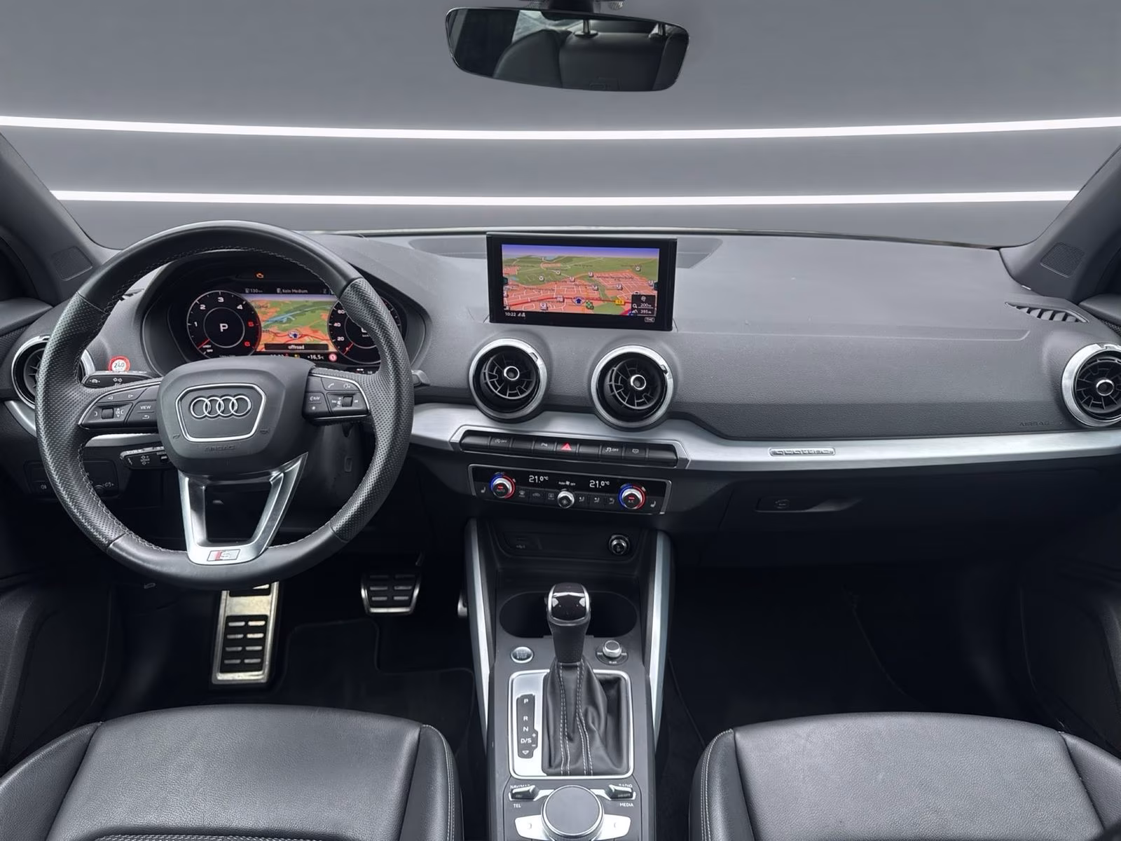 Audi Q2 35 TDI qu S line LED AHK KAMERA PDC ACC Navi+