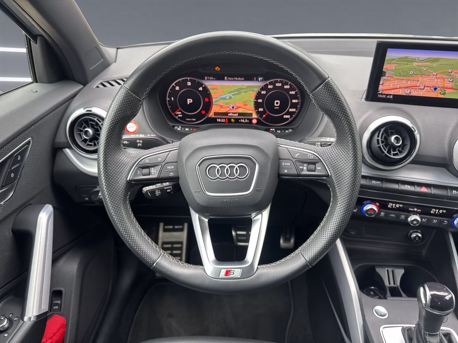 Audi Q2 35 TDI qu S line LED AHK KAMERA PDC ACC Navi+