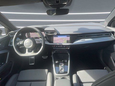 Audi A3 Sportback TFSI S line MATRIX PANO AHK KAMERA