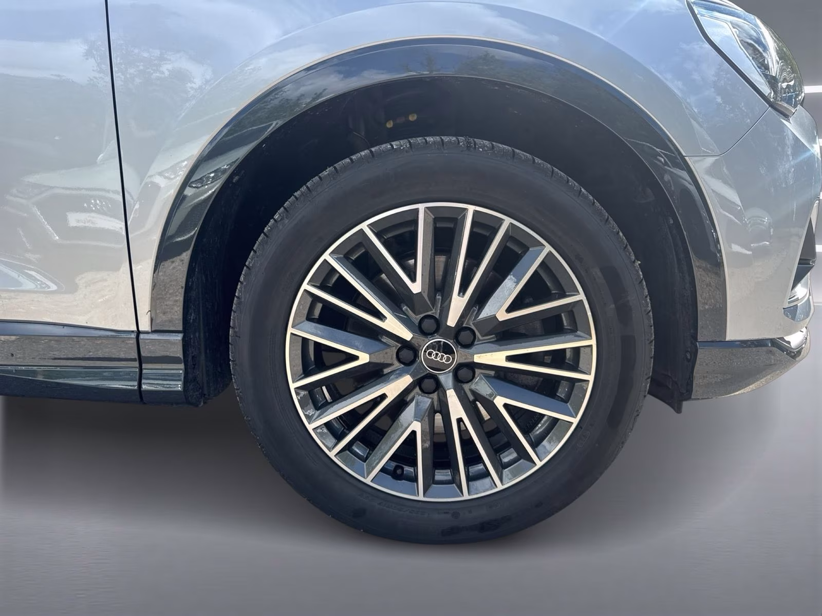 Audi Q3 45 TFSI qu advanced AHK PDC+ ACC SHZ NAVI 19"