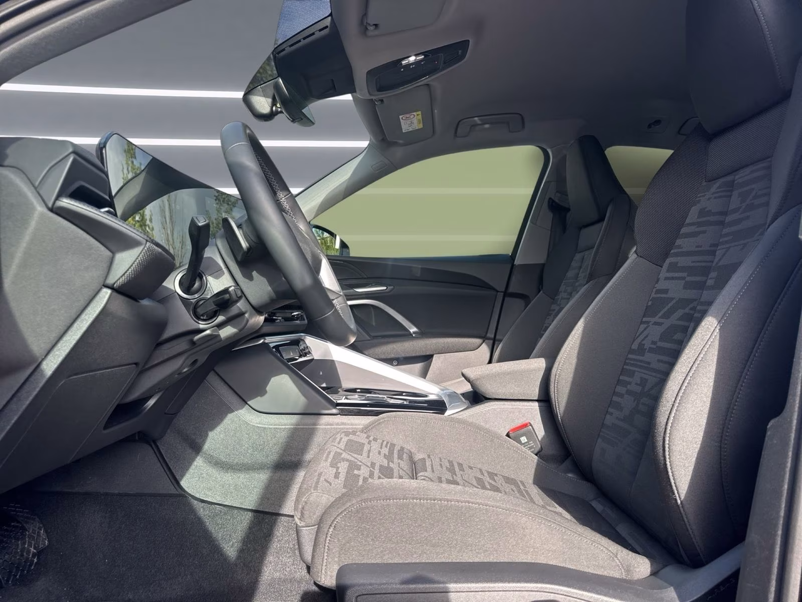 Audi Q5 Sportback TDI qu AHK LED Kamera PDC Navi+ 18"