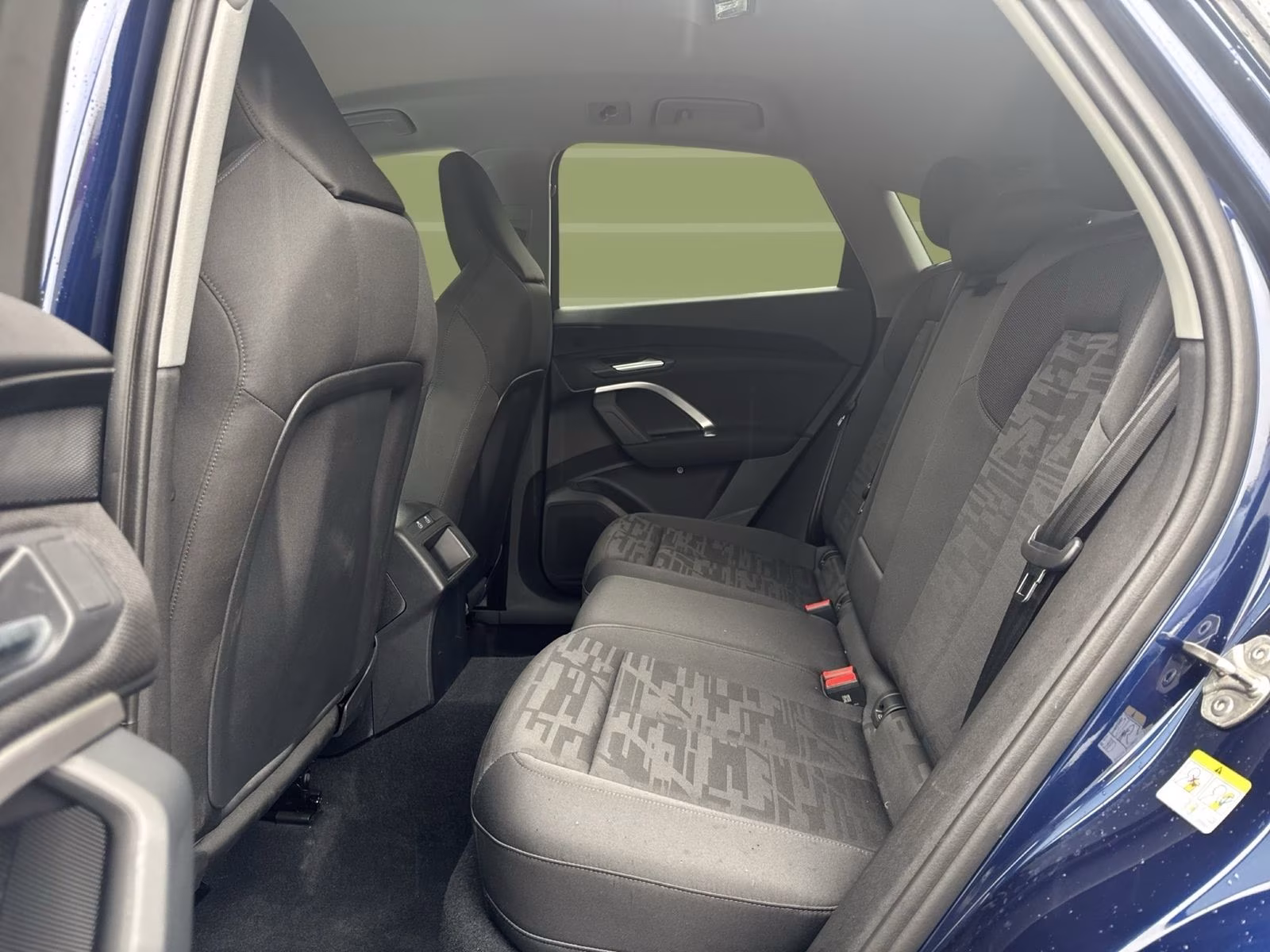 Audi Q5 Sportback TDI qu AHK LED Kamera PDC Navi+ 18"