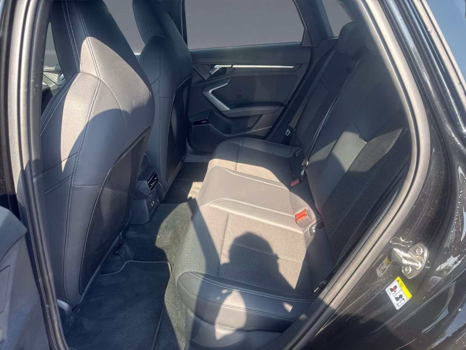 Audi A3 Sportback 35 TDI 2x S line LED AHK HuD Sonos
