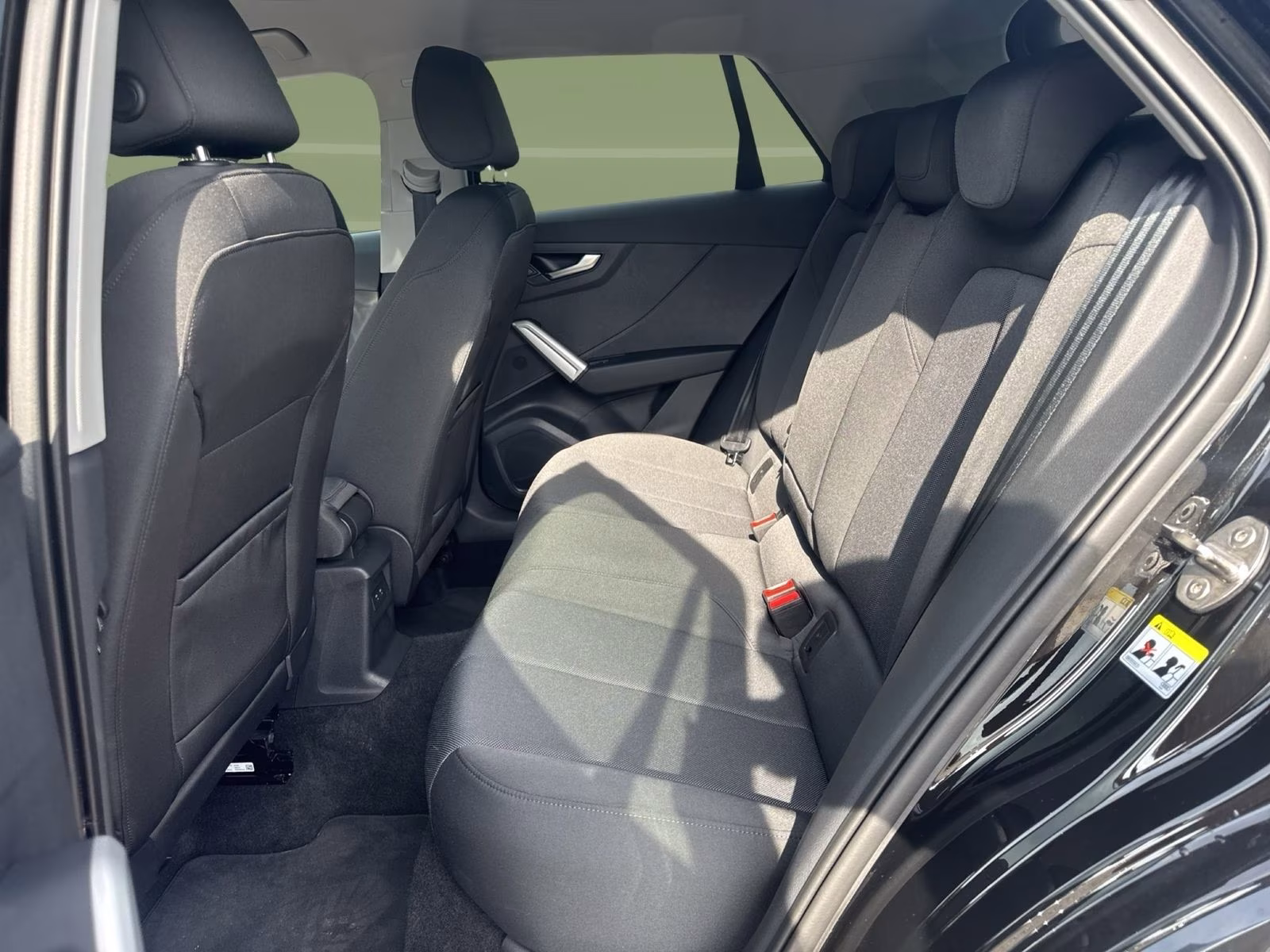 Audi Q2 30 TFSI advanced AHK Kamera PDC SHZ Navi+ 17"