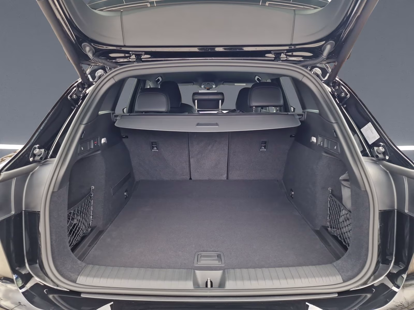 Audi Q6 e-tron performance S line Tech pro MATRIX AHK
