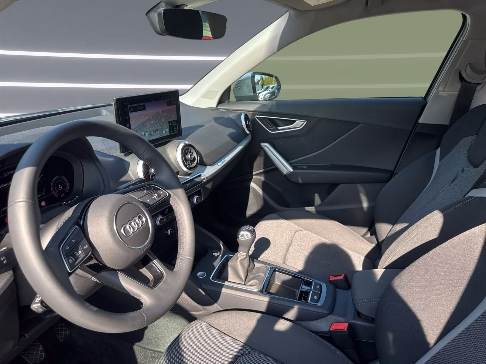 Audi Q2 30 TFSI advanced AHK Kamera PDC Navi+ SHZ 17"