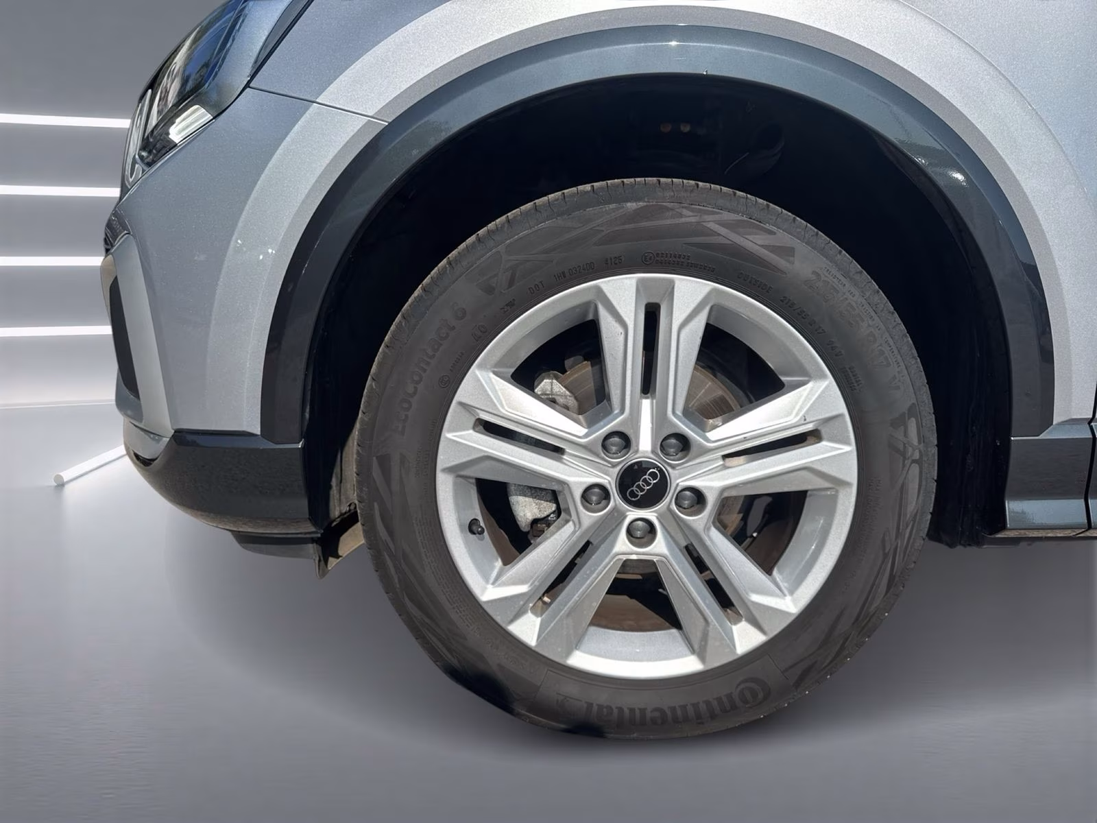 Audi Q2 30 TFSI advanced AHK Kamera PDC Navi+ SHZ 17"
