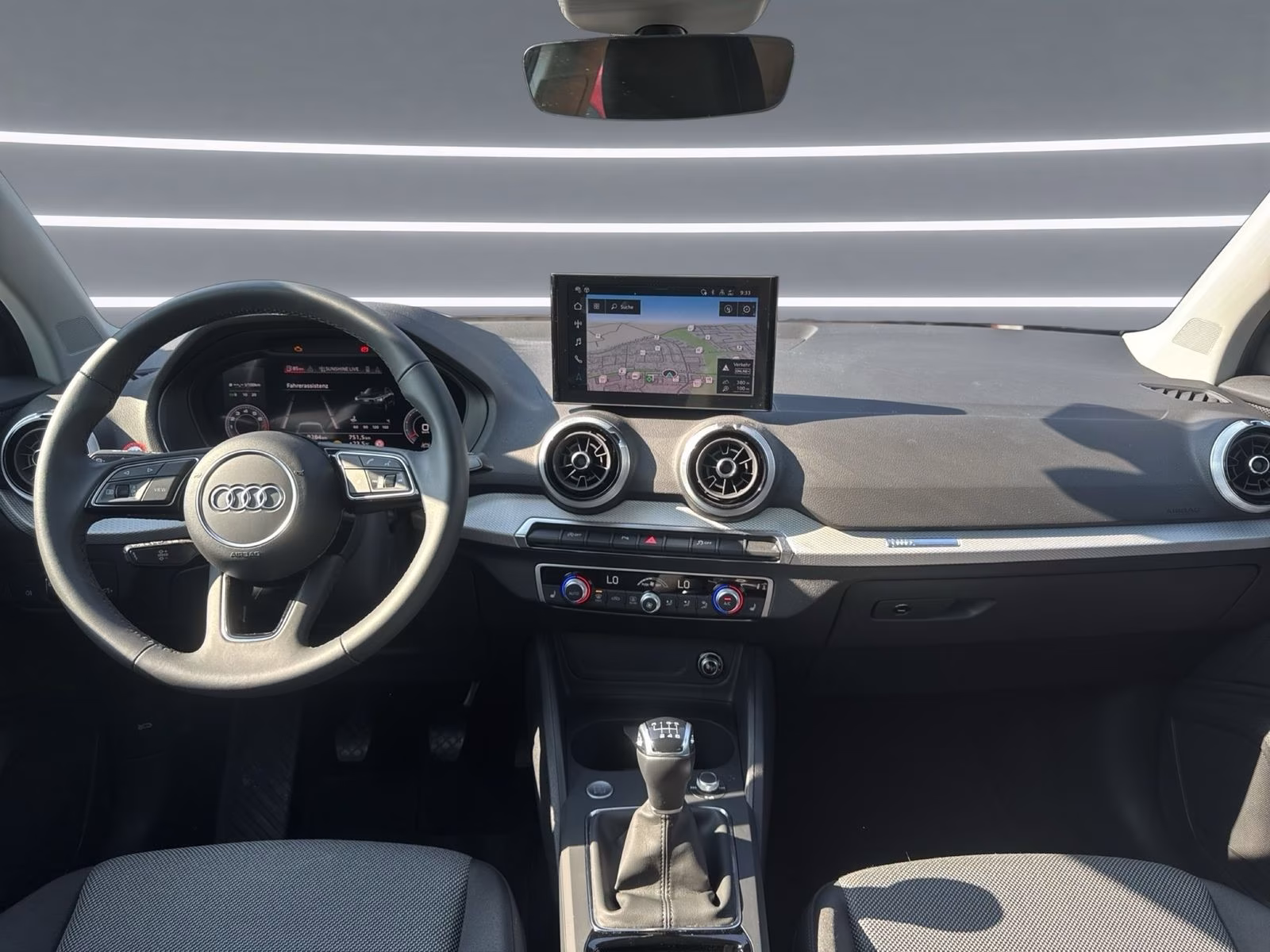 Audi Q2 30 TFSI advanced AHK Kamera PDC Navi+ SHZ 17"