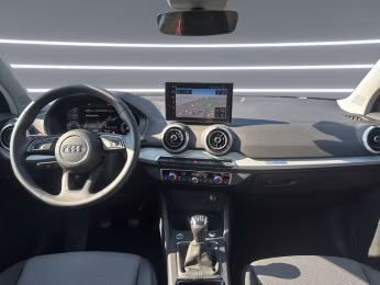 Audi Q2 30 TFSI advanced AHK Kamera PDC Navi+ SHZ 17"