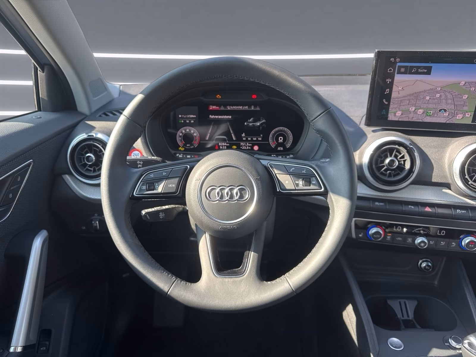 Audi Q2 30 TFSI advanced AHK Kamera PDC Navi+ SHZ 17"