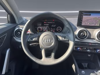 Audi Q2 30 TFSI advanced AHK Kamera PDC Navi+ SHZ 17"